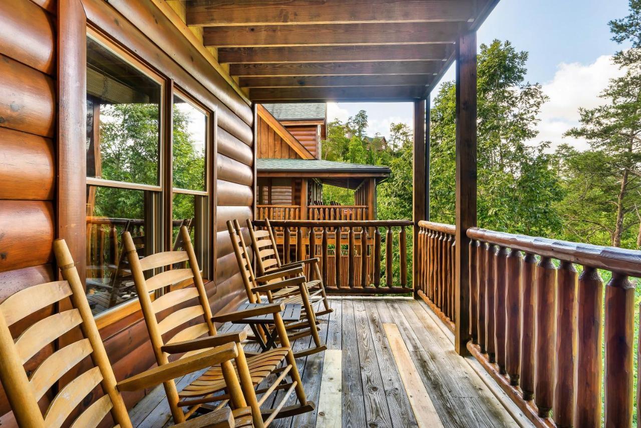 Summer Sale! Pool, Sauna, View, Hottub, Game Севьервилл Экстерьер фото