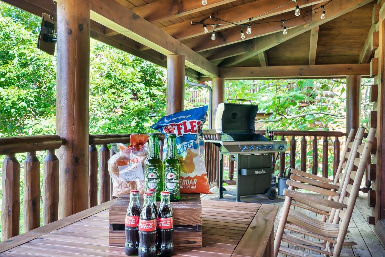 Summer Sale! Pool, Sauna, View, Hottub, Game Севьервилл Экстерьер фото