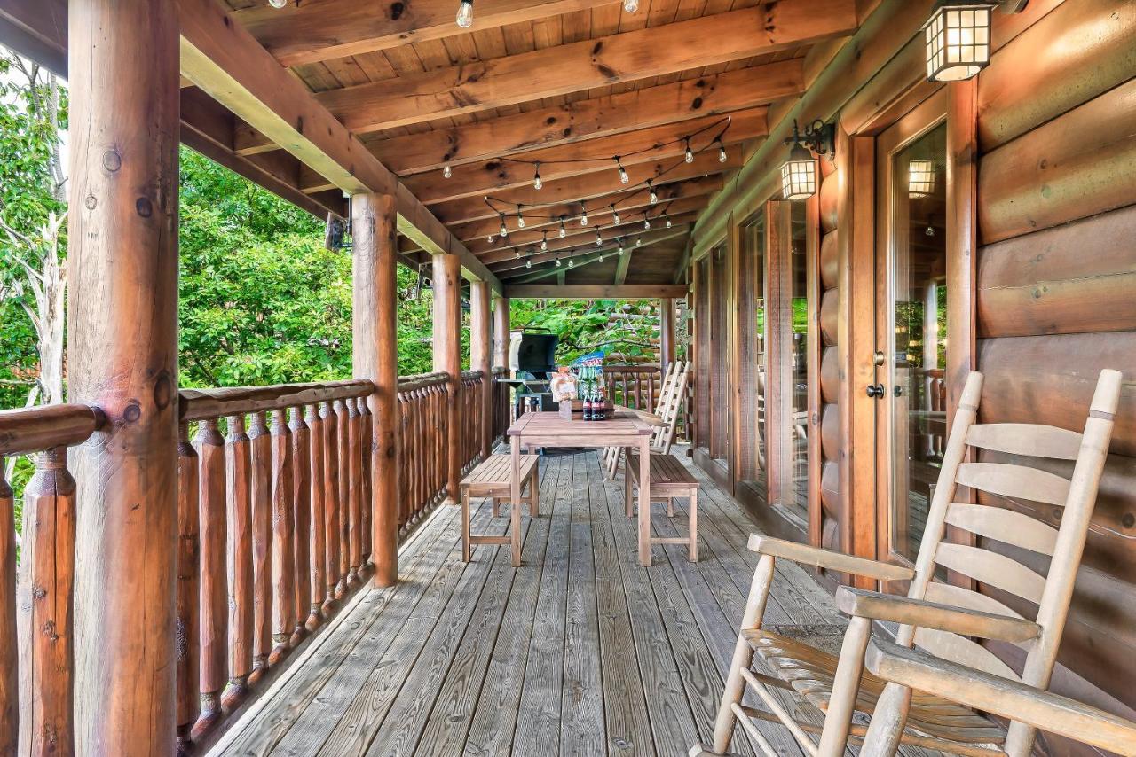 Summer Sale! Pool, Sauna, View, Hottub, Game Севьервилл Экстерьер фото