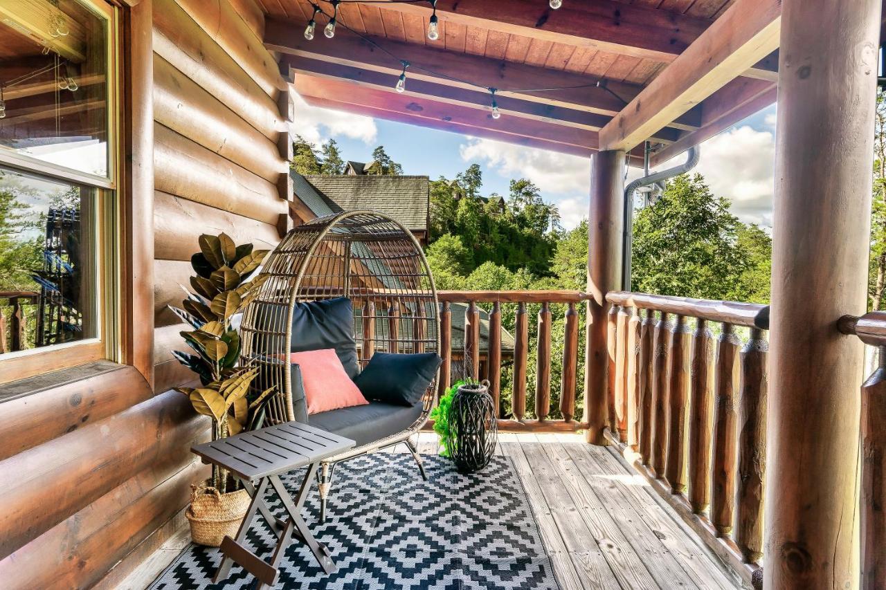 Summer Sale! Pool, Sauna, View, Hottub, Game Севьервилл Экстерьер фото
