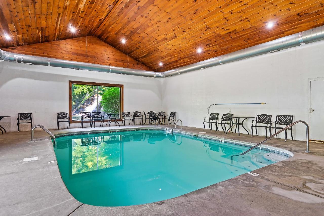 Summer Sale! Pool, Sauna, View, Hottub, Game Севьервилл Экстерьер фото